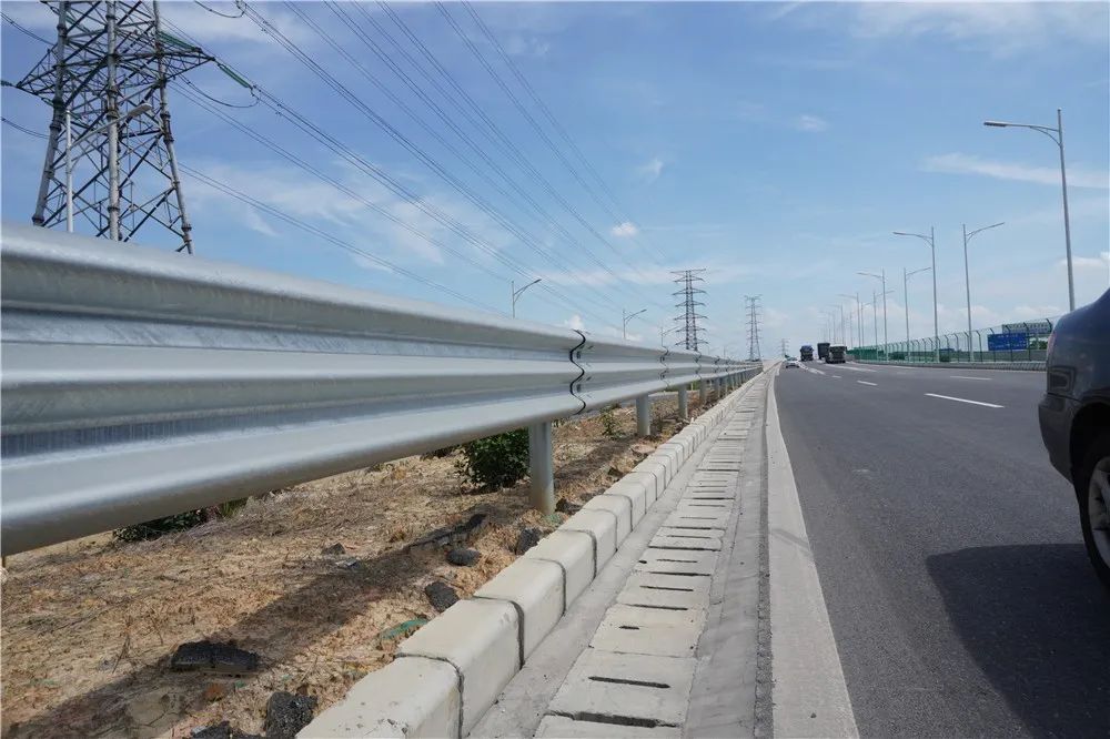 中阳高速公路护栏板